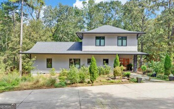Building Photo - 675 Freedom Heights Dr