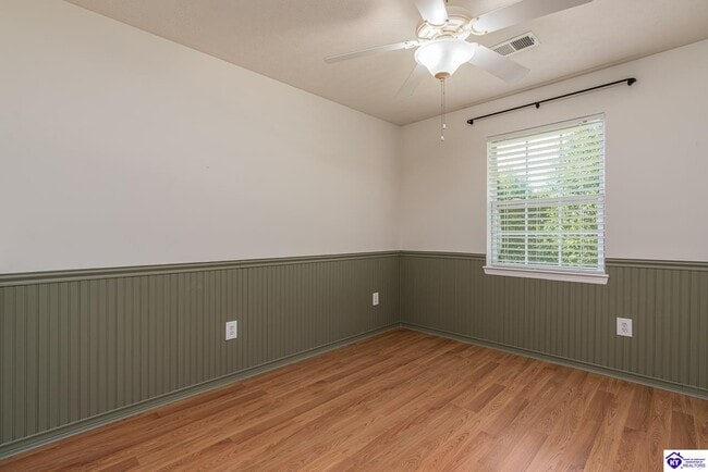 Building Photo - 119 Charlotte Cir