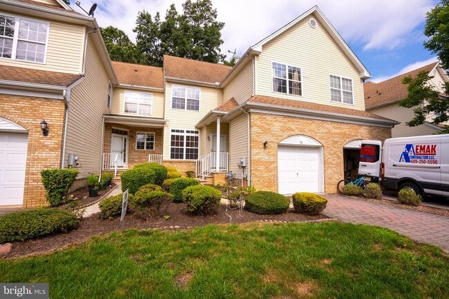 Primary Photo - 76 Tennyson Rd