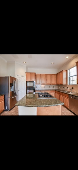 Building Photo - 8002 Stoneyway Dr