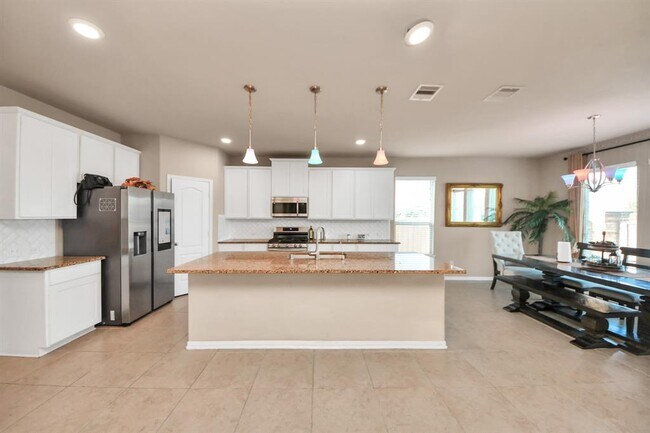 Building Photo - 7834 Lago River Ln