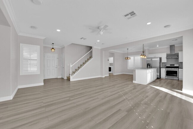 Building Photo - 816 Sand Primrose St