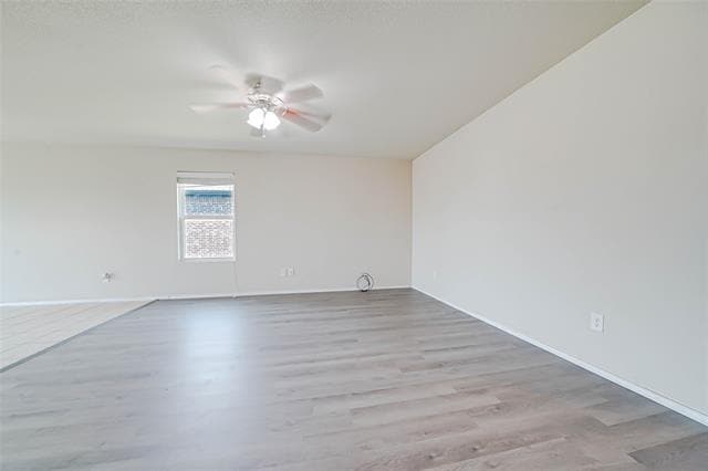 Building Photo - 1426 Raven Dr S