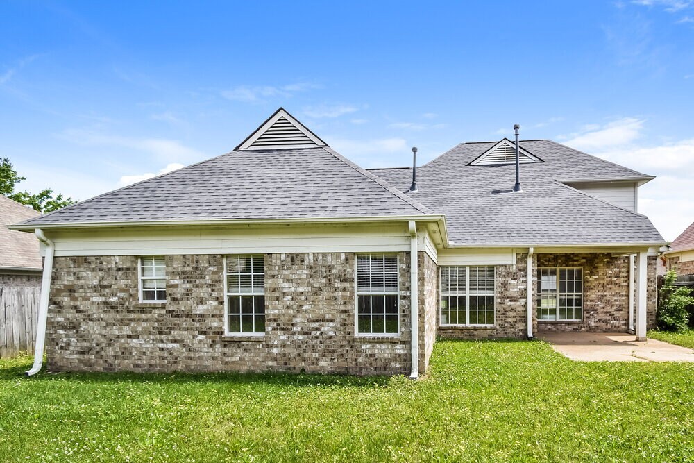 Building Photo - 4599 Tulip Bend Dr