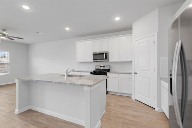 Building Photo - 9552 Caney Trails Rd