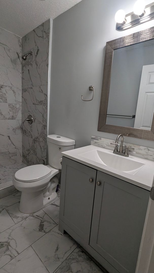 Building Photo - Nice 1 bedroom 1 bath Condo Great Location!