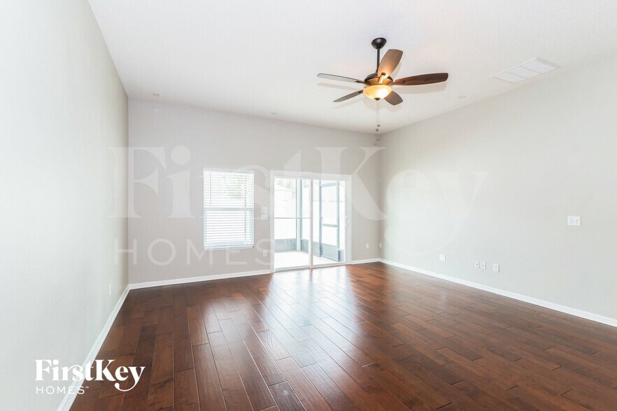 Building Photo - 4004 Sandhill Crane Terrace