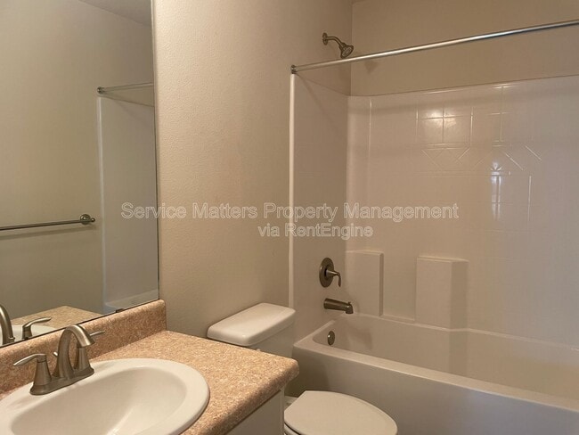 Building Photo - 4170 Roosevelt Way