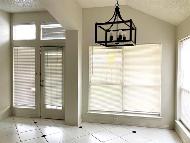 Building Photo - 6006 Team Ct