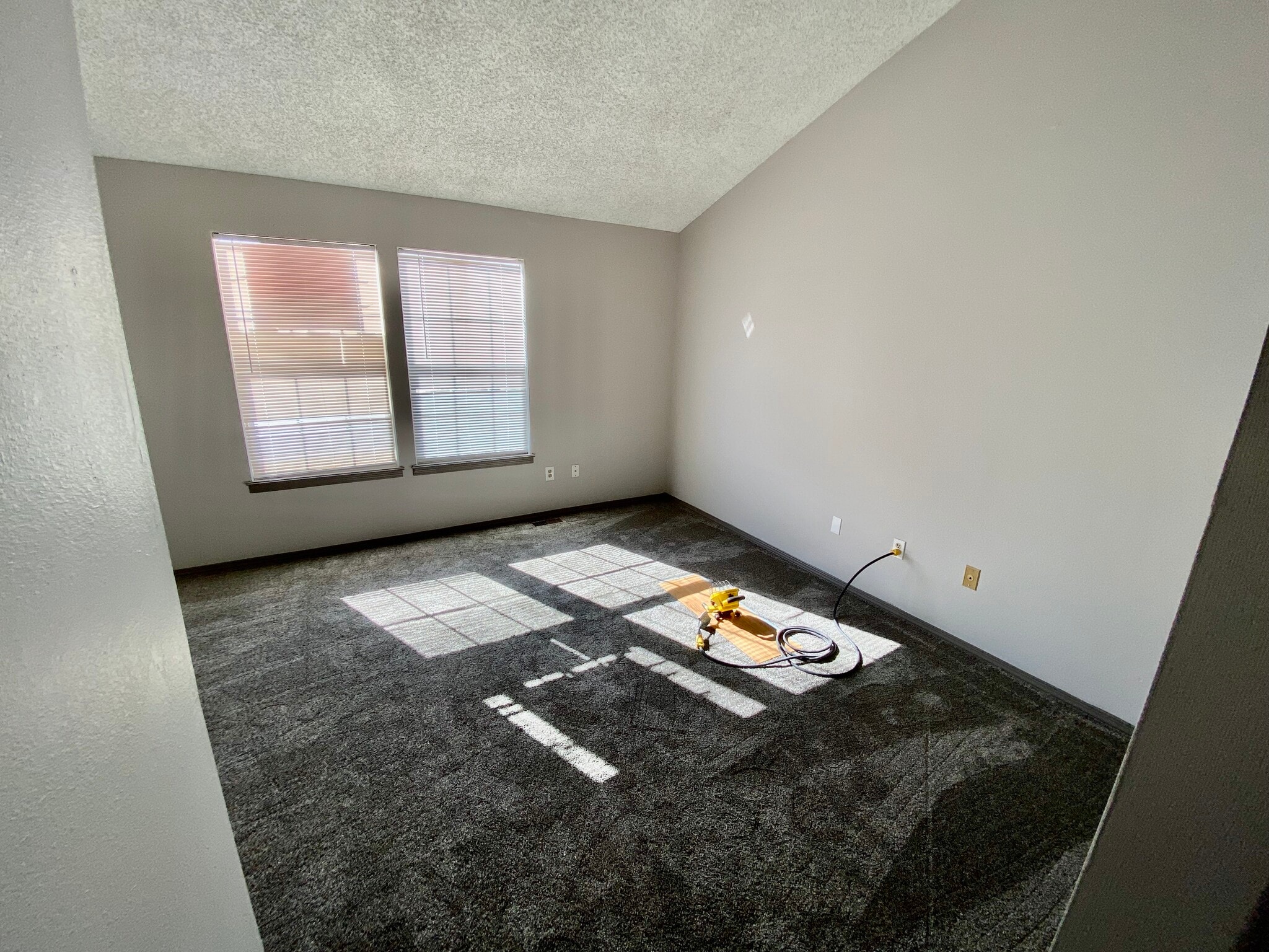 Building Photo - 9703 W Chatfield Ave