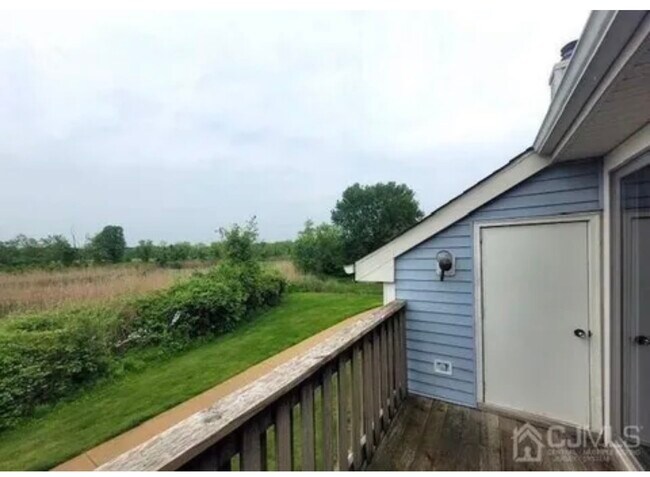 Building Photo - 812 Aspen Dr