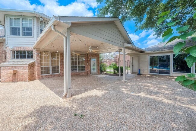 Building Photo - 1914 Rosebay Ct