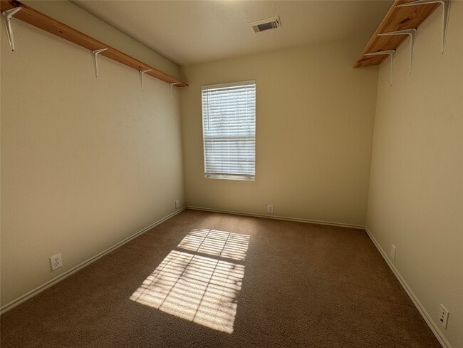 Building Photo - 9714 Coyote Creek Dr