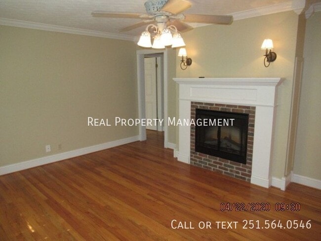 Building Photo - 1063 Midmoor Dr