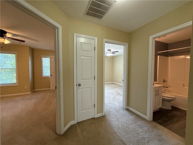 Building Photo - 1631 Gardner Park Ct