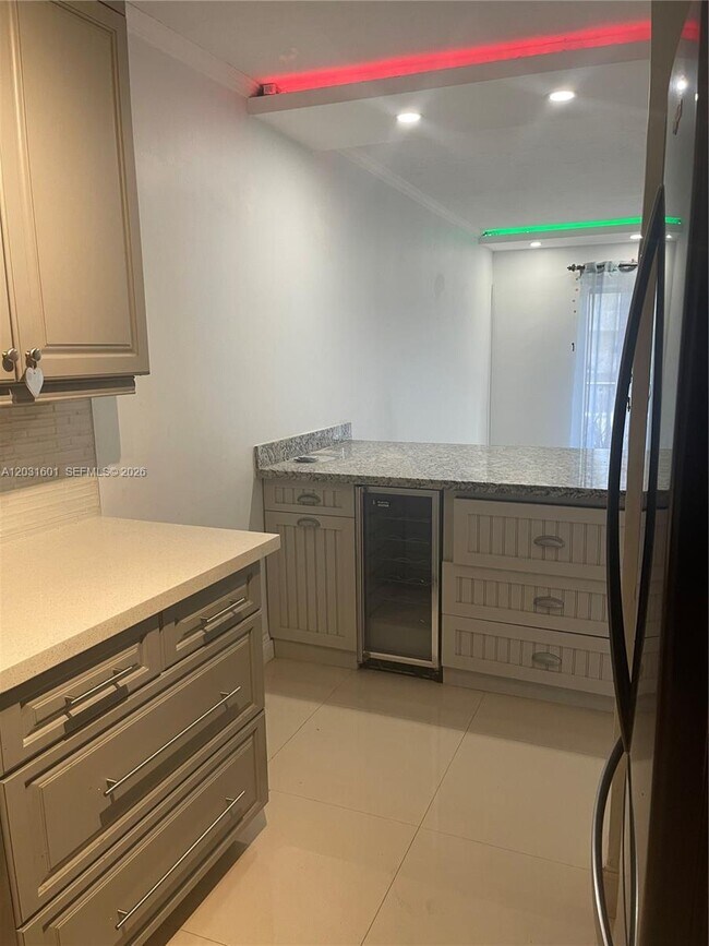 Building Photo - 7505 SW 82nd St