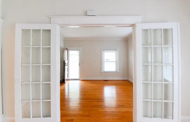 Building Photo - 1104 Tolleys Ln