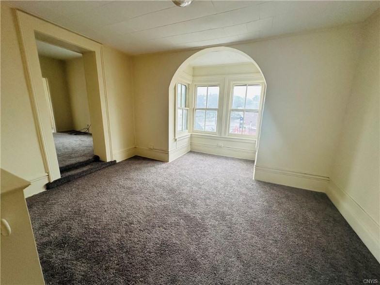 Building Photo - 64 E 5th St