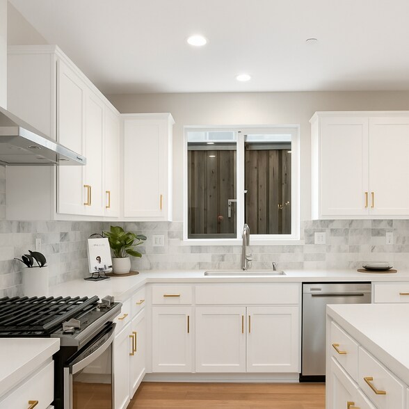 Building Photo - 3170 Cortina Dr