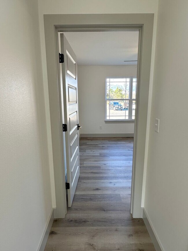 Building Photo - NEW CONSTRUCTION 5 Bed 3 Bath w/ Walk Out Basement Waynesville School District