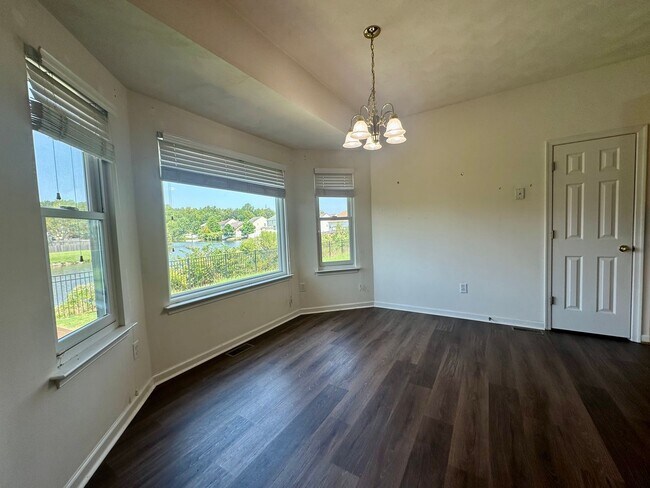 Building Photo - 905 Laconia Ct