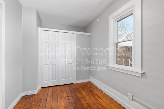 Building Photo - 51 Colfax St NE