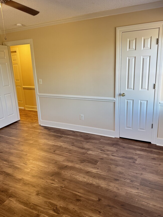 Building Photo - 3564 Mills Rd