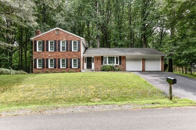 Building Photo - 12231 Westwood Hills Dr