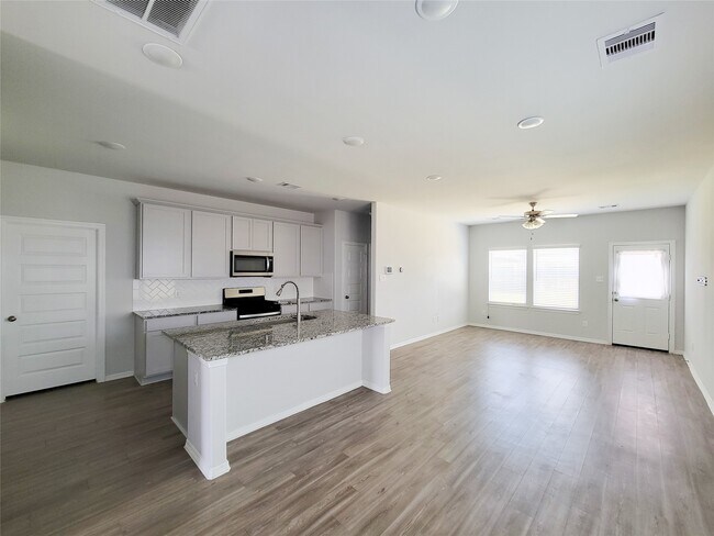 Building Photo - 23330 Kinsfolk Dr