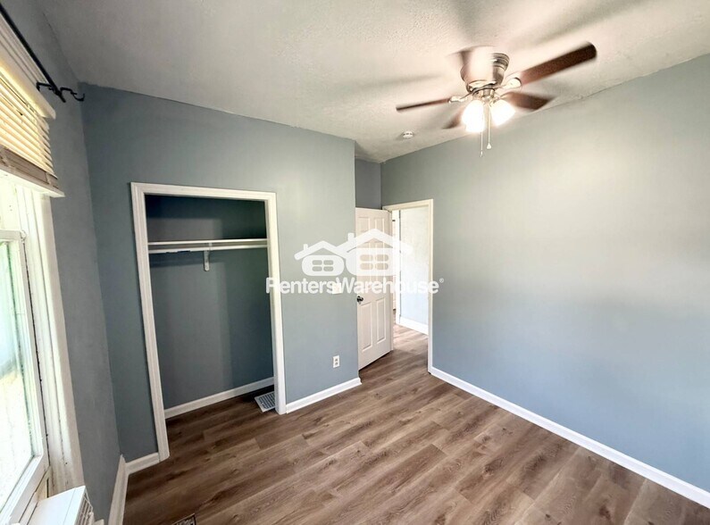 Building Photo - 4106 Park Ave