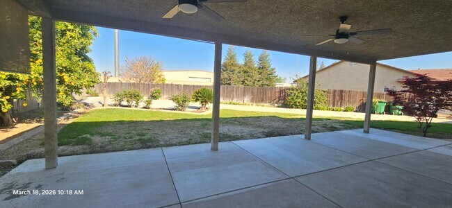 Building Photo - 106 Palm Ct