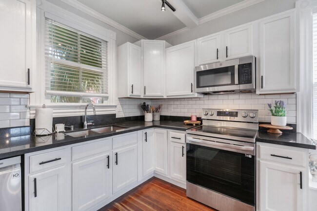 Building Photo - 2520 Avenue P 1/2