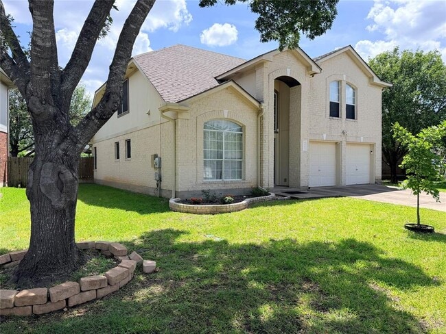 Building Photo - 5003 Cleves St