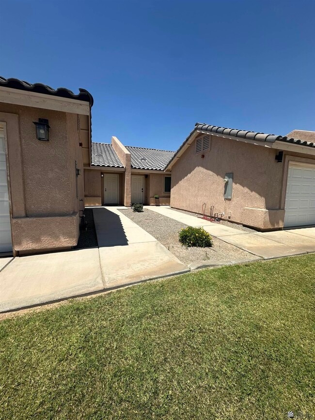Primary Photo - 7362 E 37th Pl