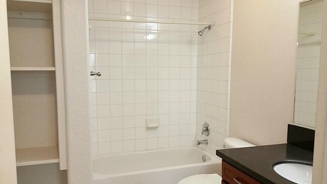 Building Photo - 6655 W Sam Houston Pkwy S