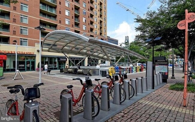 Building Photo - 3835 9th St N