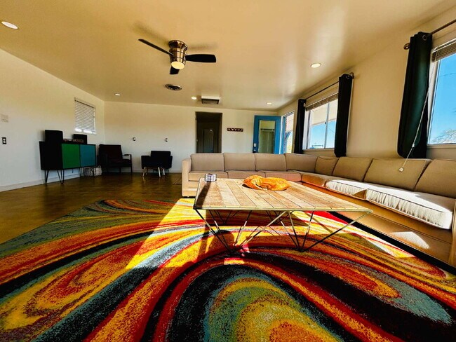 Building Photo - Gorgeous Home Surrounded by Panoramic Views