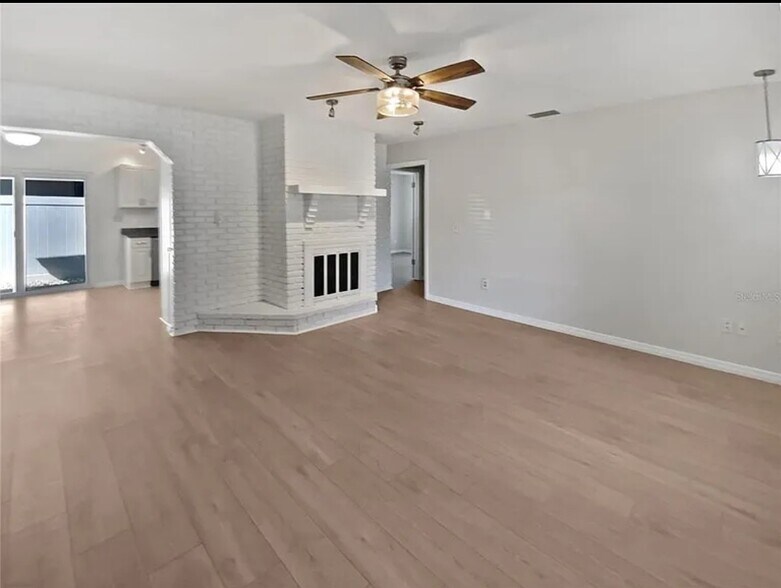 Primary Photo - 1608 Amberlea Dr N