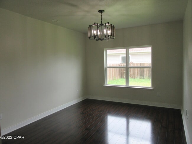 Building Photo - 105 N Shoreview Dr.