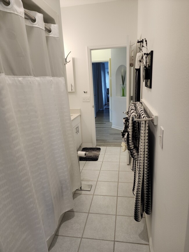 Building Photo - 1876 W Shanelle Path