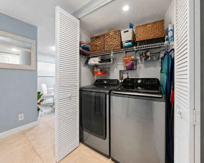 Building Photo - 1540 Windorah Way