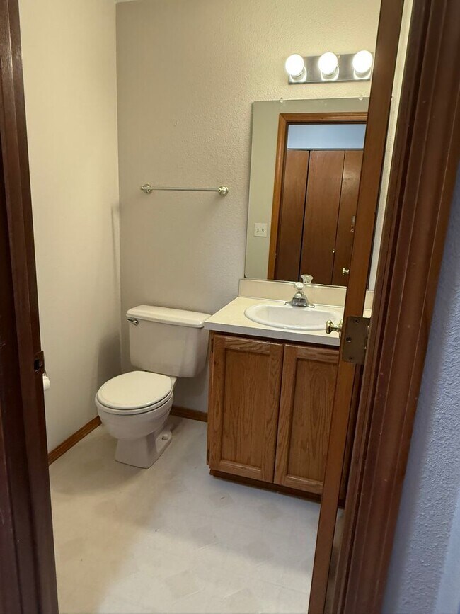 Building Photo - 5307 SW Brugger St