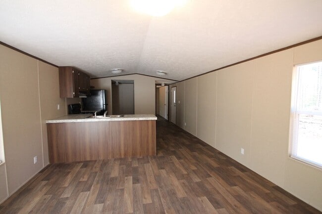 Building Photo - Exclusively Offered by Muse Realty Rentals, LLC