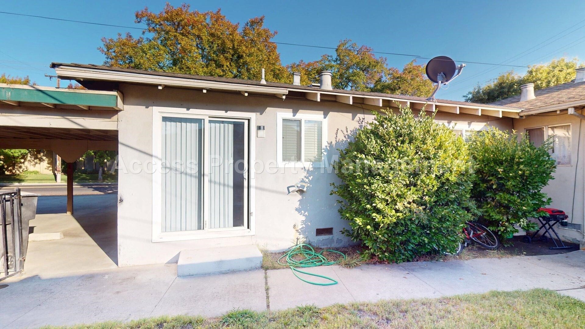 Building Photo - 1601 Carver Rd