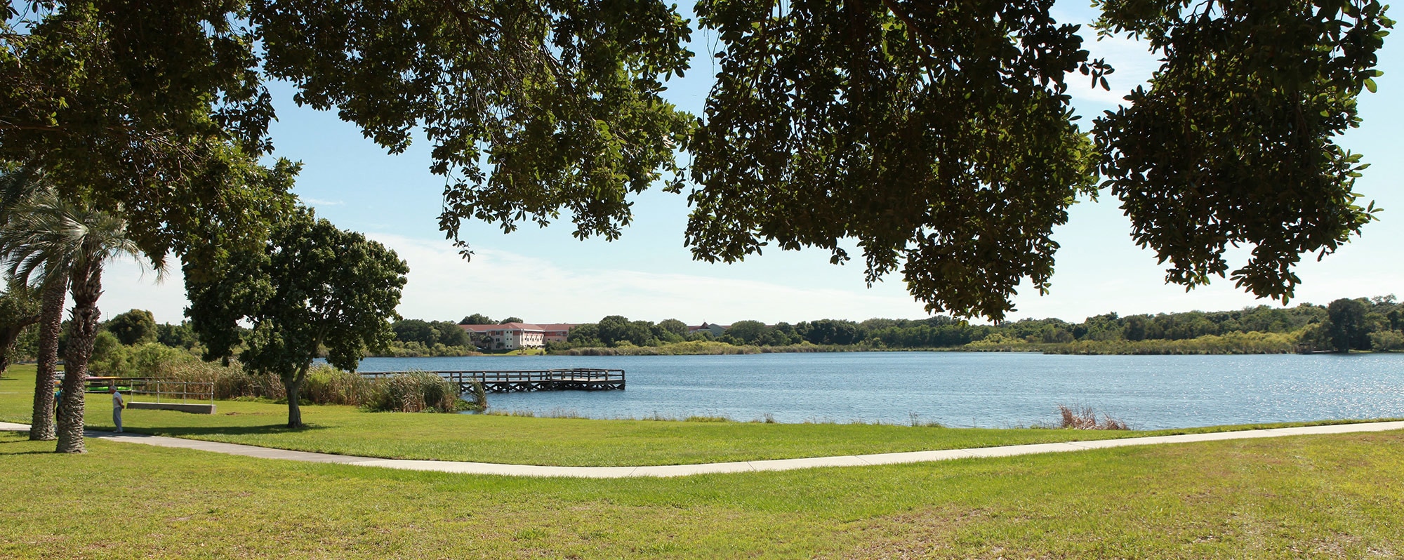 Building Photo - 2402 Ecuadorian Way