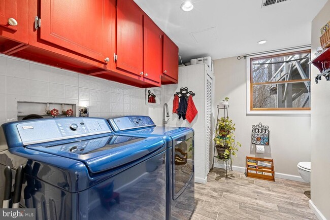 Building Photo - 1573 Garrisonville Rd