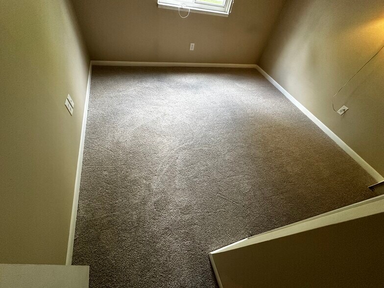 Building Photo - 8727 Candlewood Trl