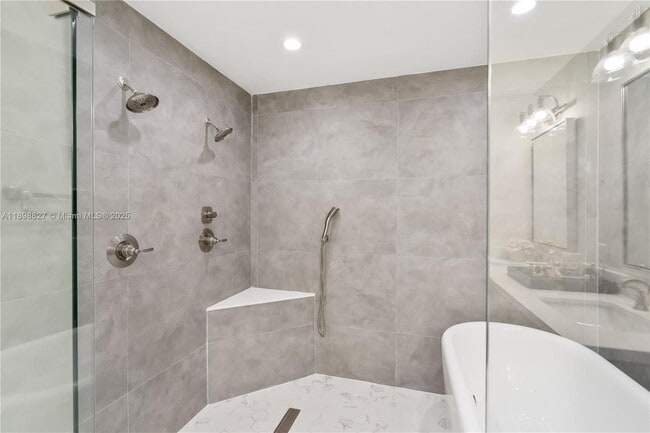 Building Photo - 16113 Opal Creek Dr