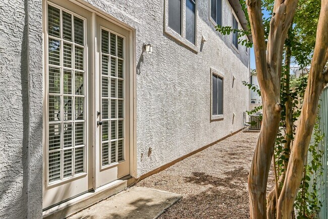 Building Photo - 4007 Gaines Ct