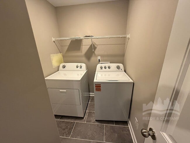 Building Photo - 9695 Bloomington Cir